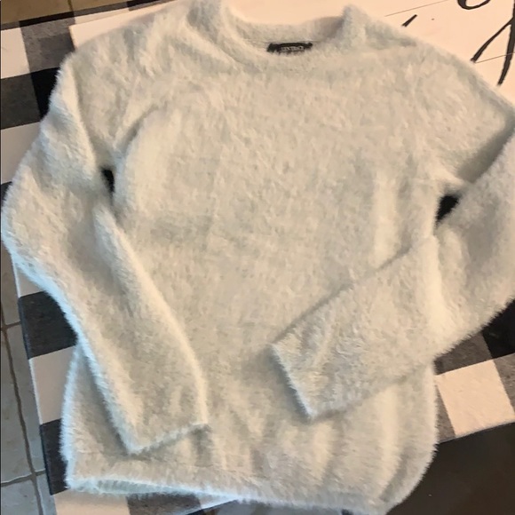 womens winter white sweaters